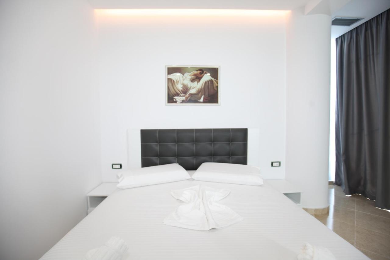 Nika Hotel Sarande Luaran gambar