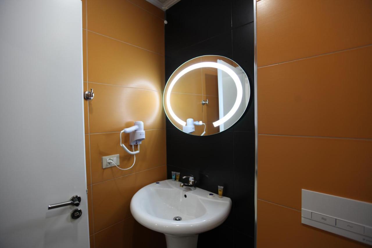 Nika Hotel Sarande Luaran gambar